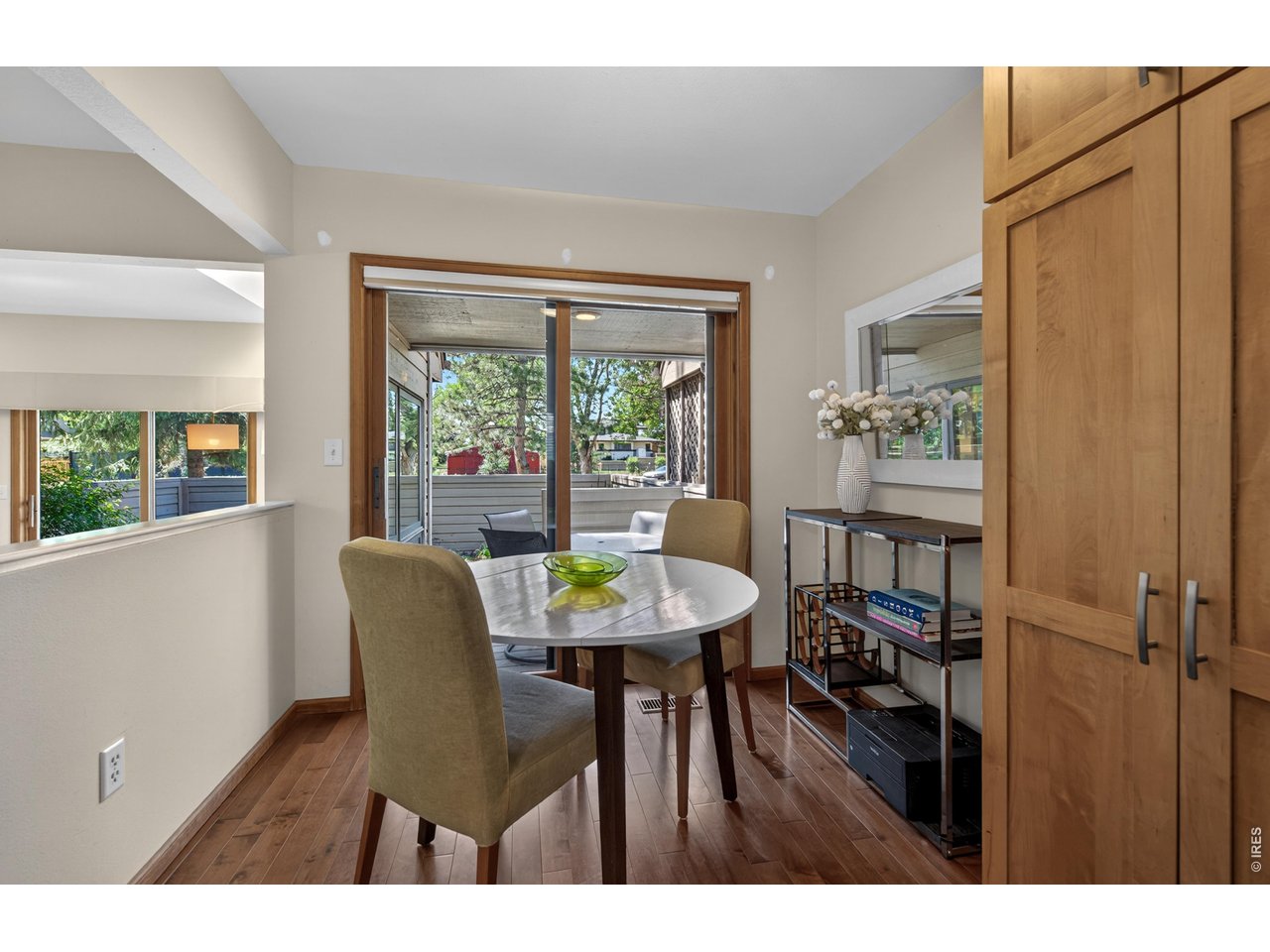 749 Meadow Glen Dr