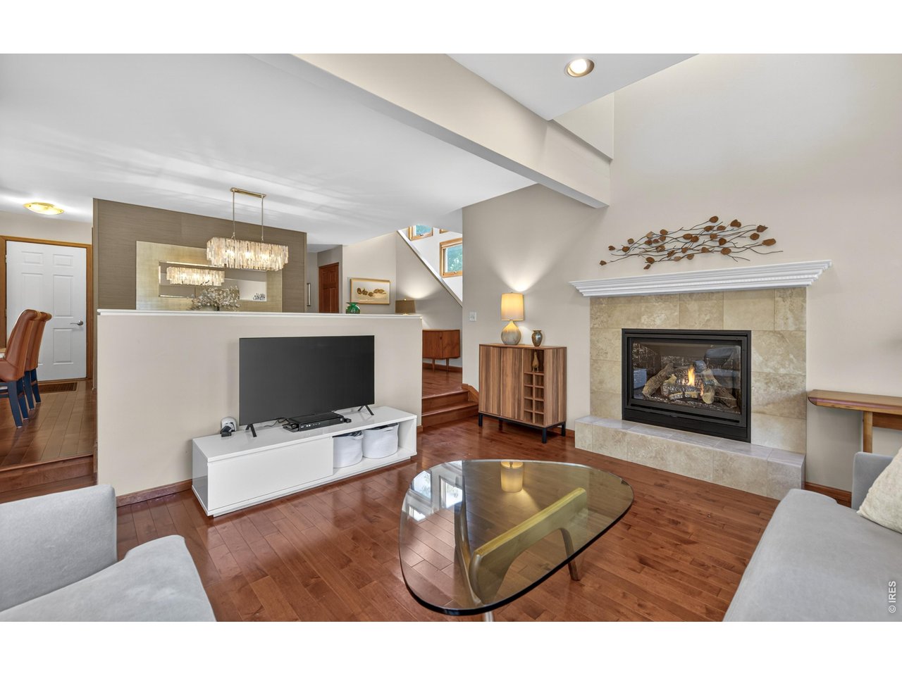 749 Meadow Glen Dr