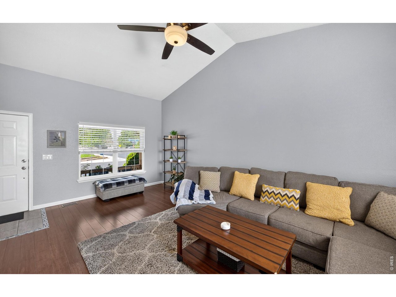 2800 Elaine Dr