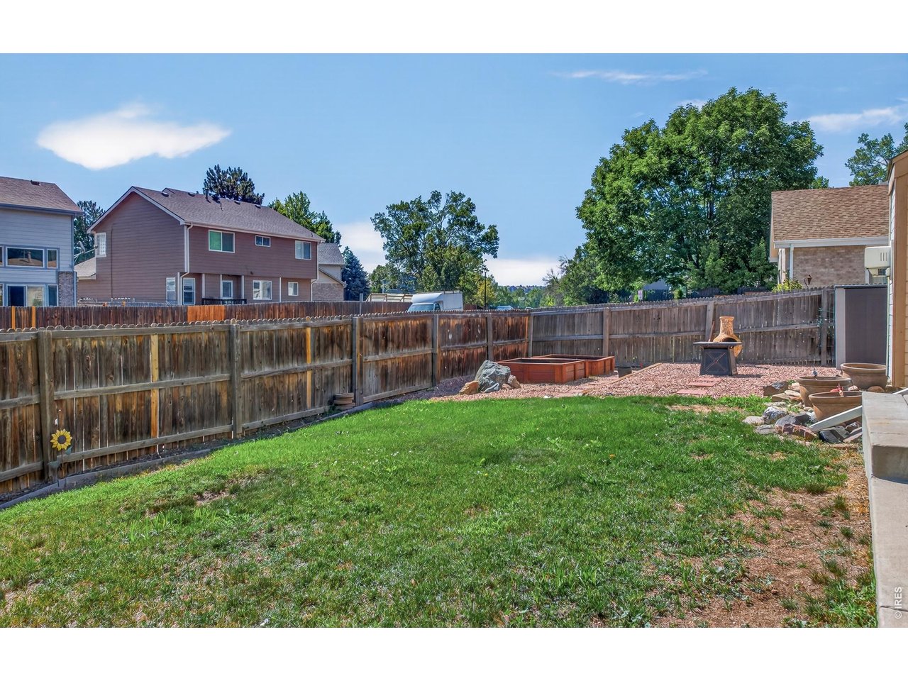 2800 Elaine Dr