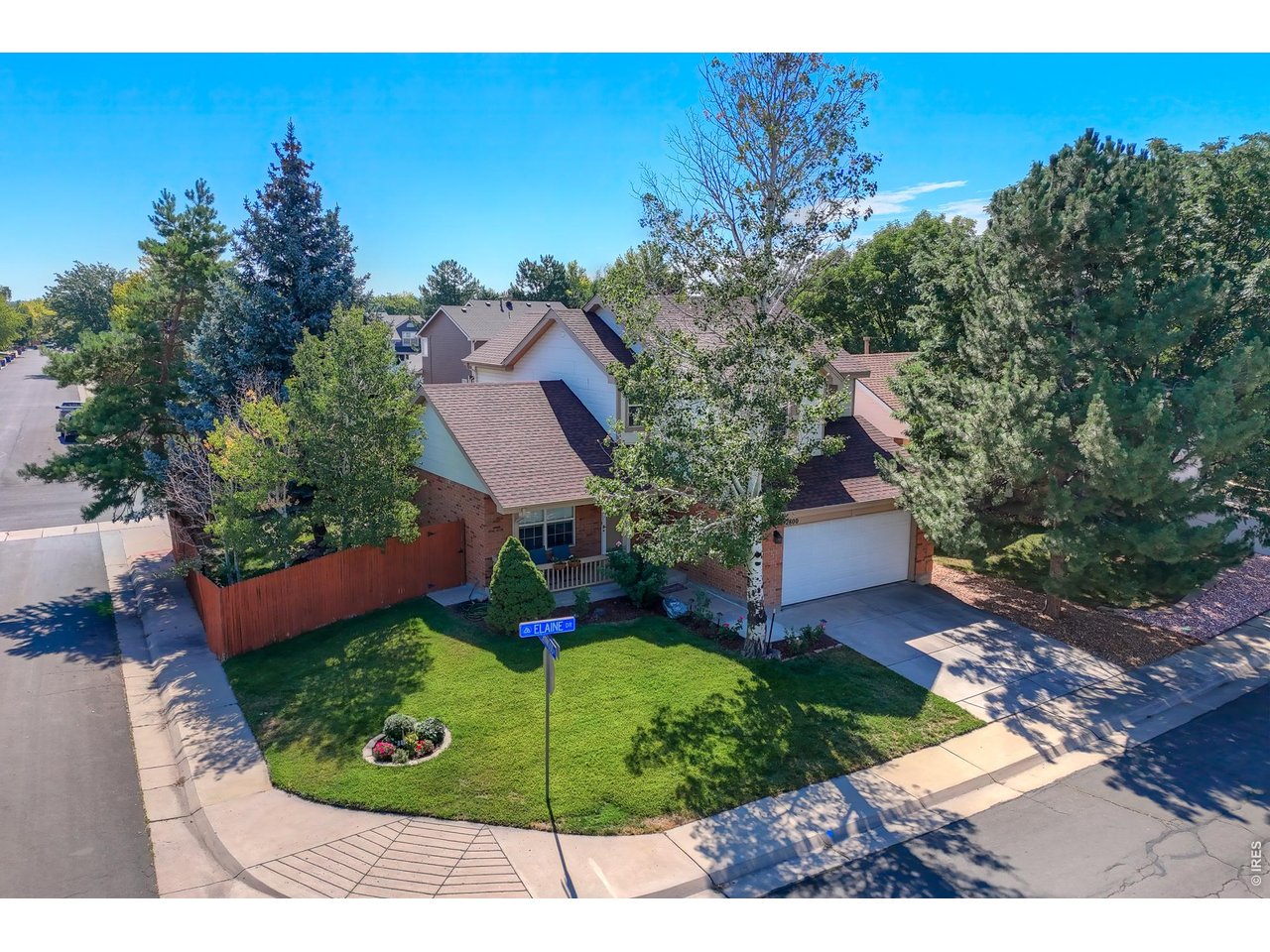2800 Elaine Dr
