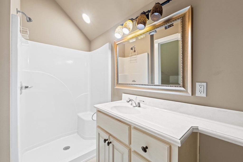 226 Waters Edge Dr, Port St. Joe 32456