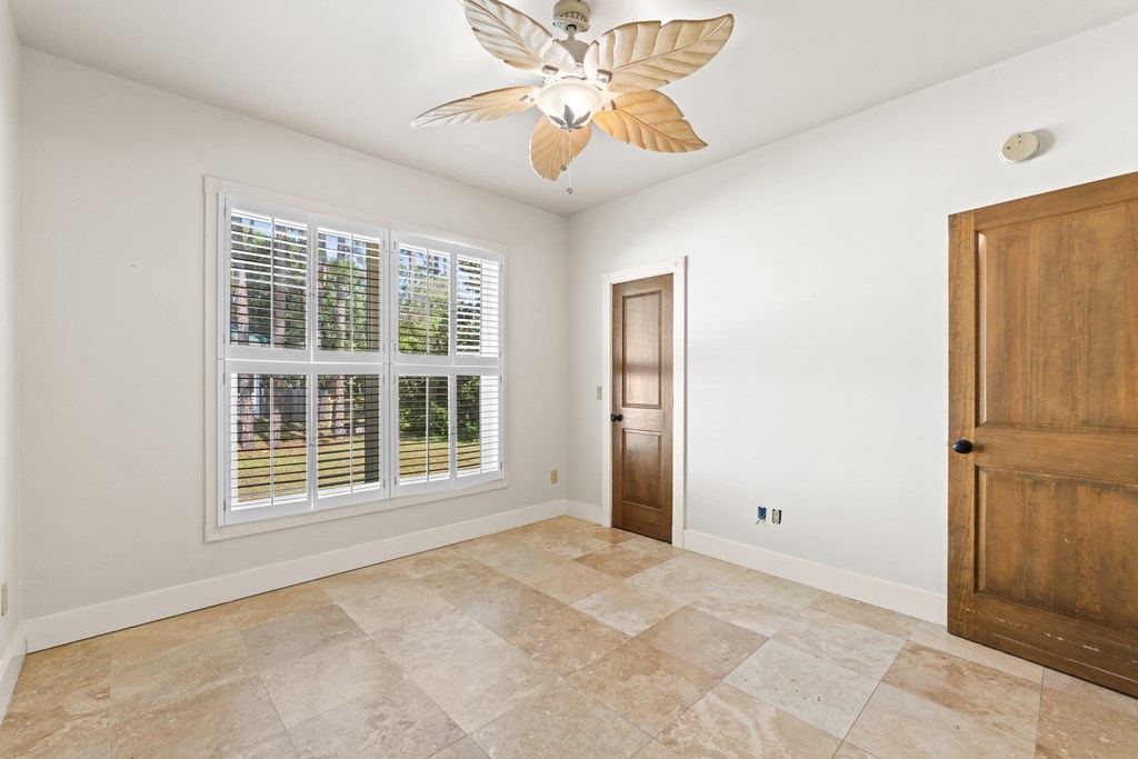 226 Waters Edge Dr, Port St. Joe 32456