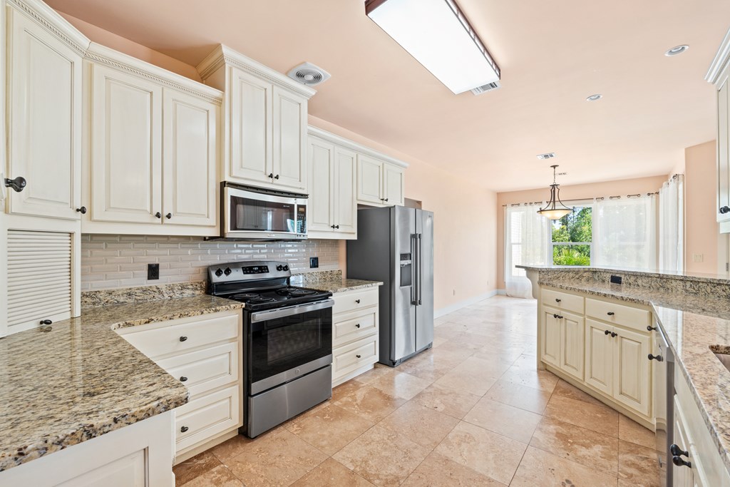 226 Waters Edge Dr, Port St. Joe 32456