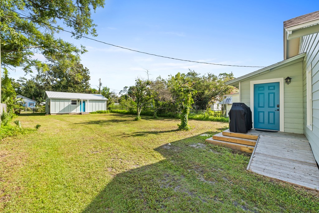 509 8th St, Port St. Joe 32456