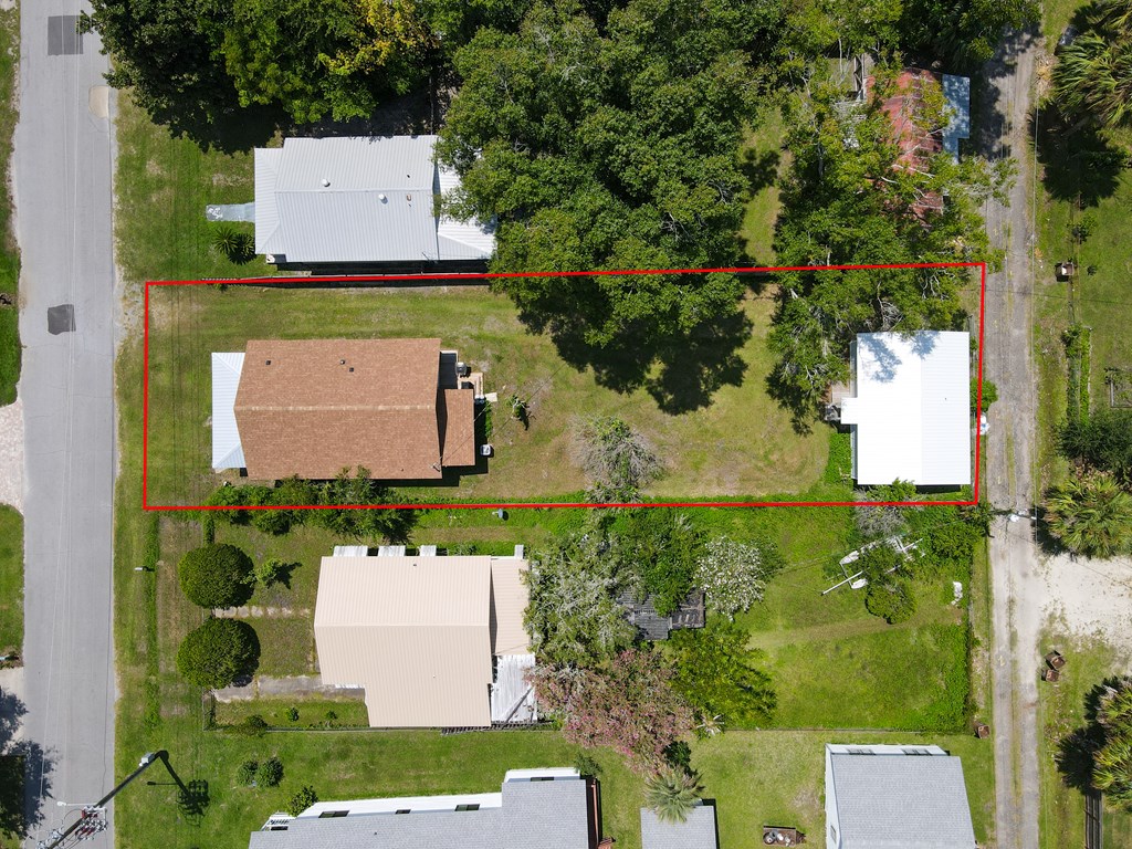 509 8th St, Port St. Joe 32456