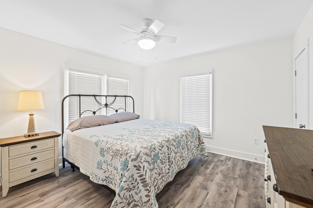 509 8th St, Port St. Joe 32456