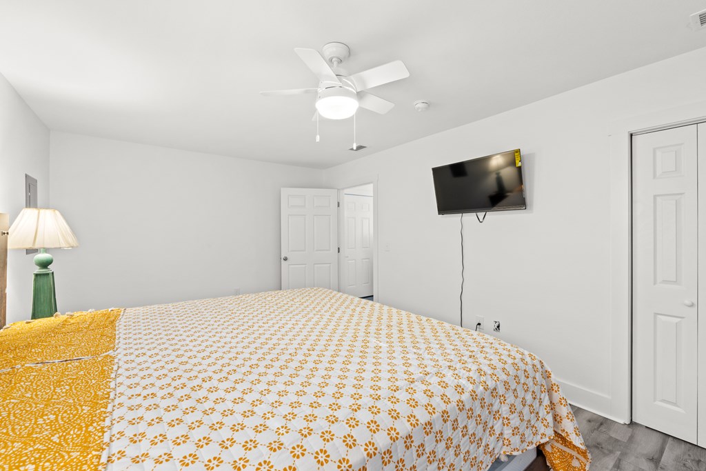 509 8th St, Port St. Joe 32456