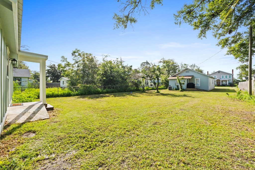 509 8th St, Port St. Joe 32456