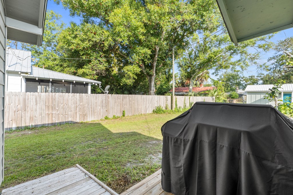 509 8th St, Port St. Joe 32456