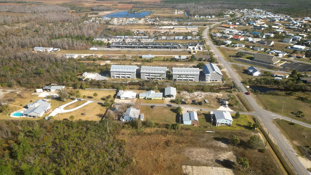 1218 Sleepy Hollow Rd, 32456