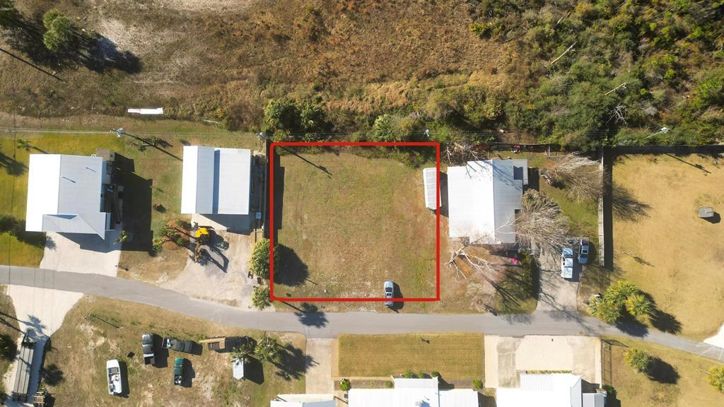 1218 Sleepy Hollow Rd, 32456