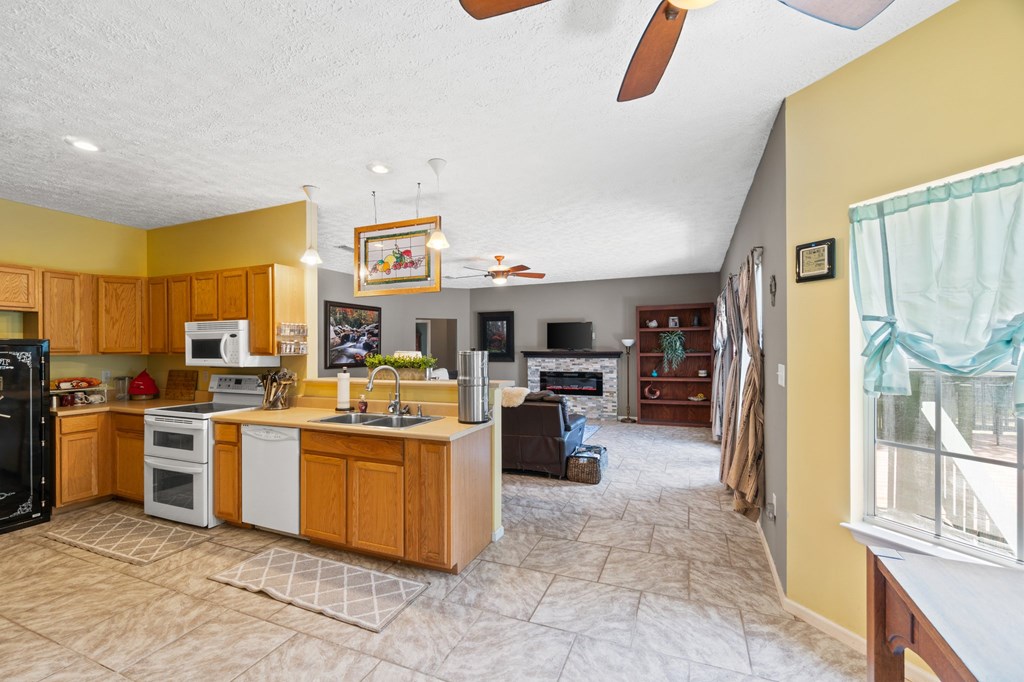 2701 Se Cypress Point Rd, 32449