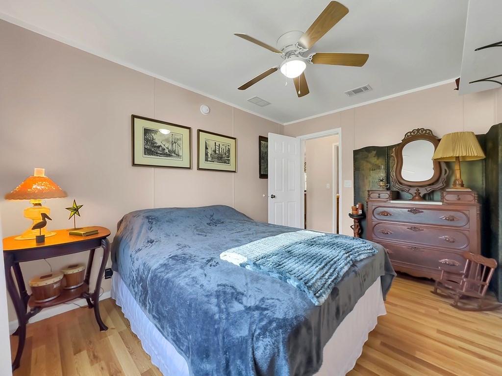 127 Palm Breeze Way, Port St. Joe 32456