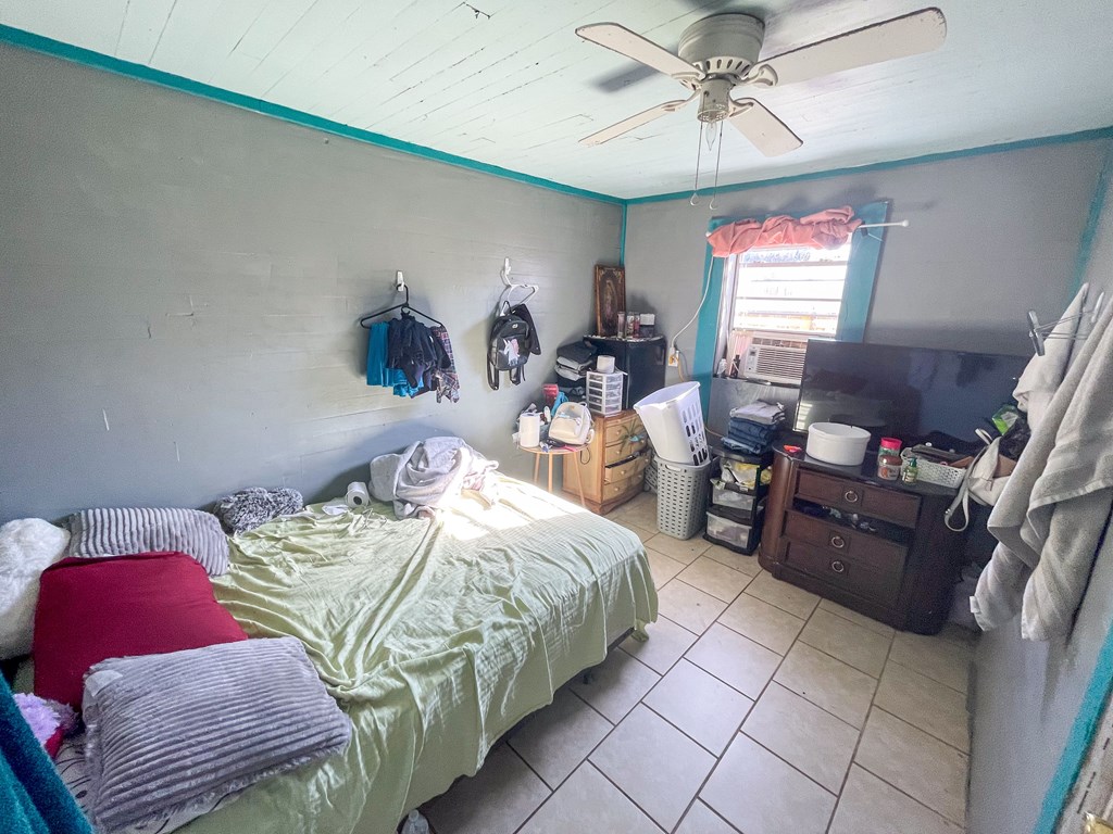 213 Ave B, Port St. Joe 32456