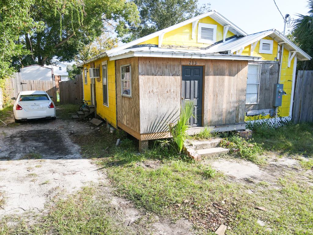 213 Ave B, Port St. Joe 32456