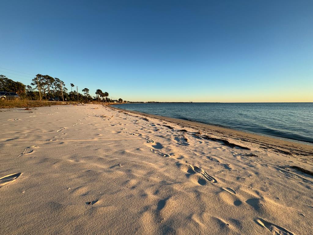 233 Whiting St, Port St. Joe 32456