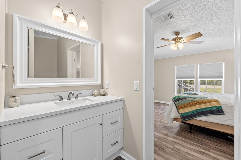 233 Whiting St, Port St. Joe 32456