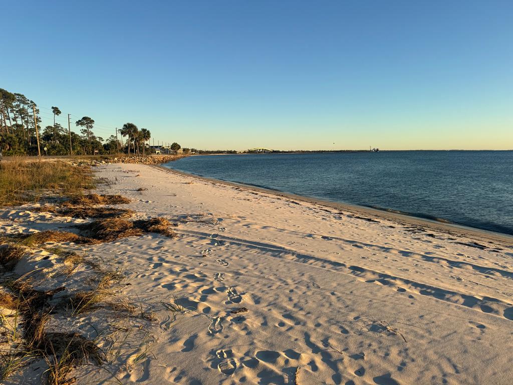 233 Whiting St, Port St. Joe 32456