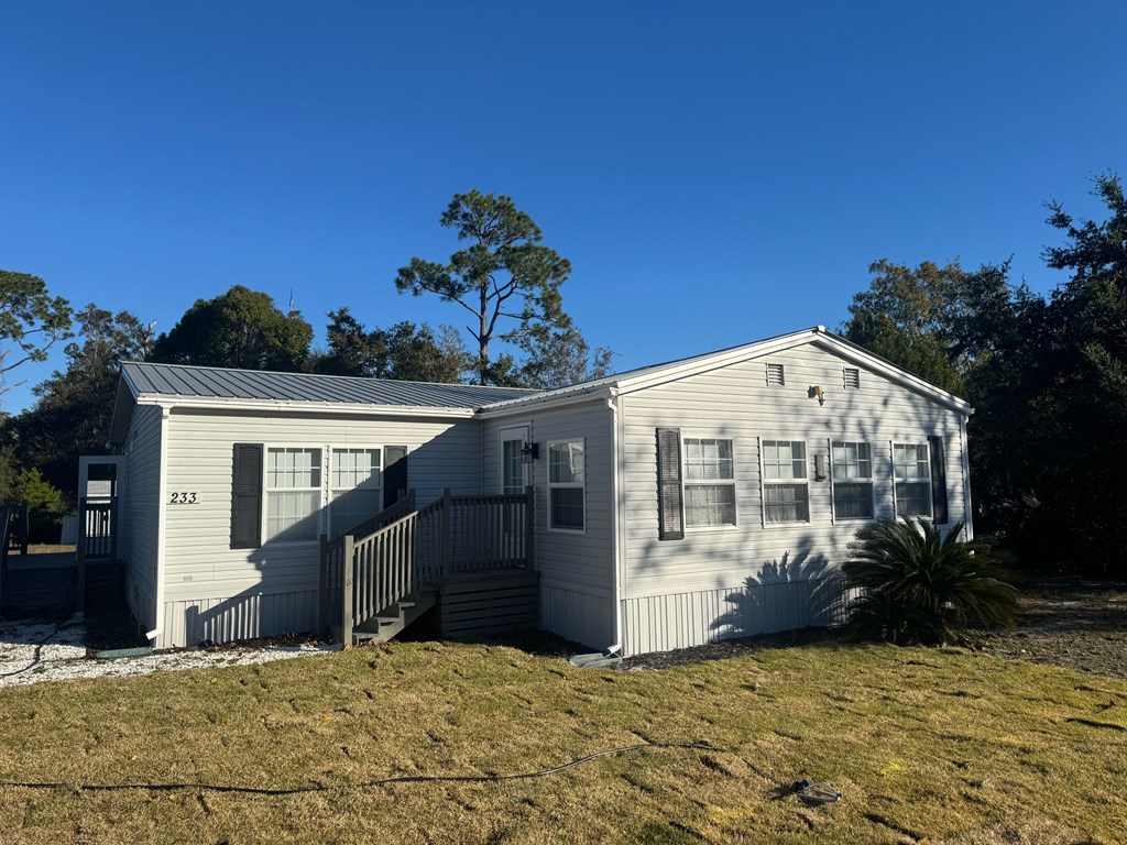 233 Whiting St, Port St. Joe 32456