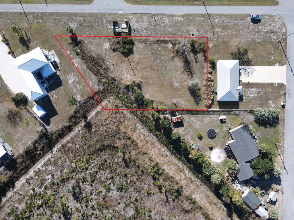 180 Florida Ave, 32456