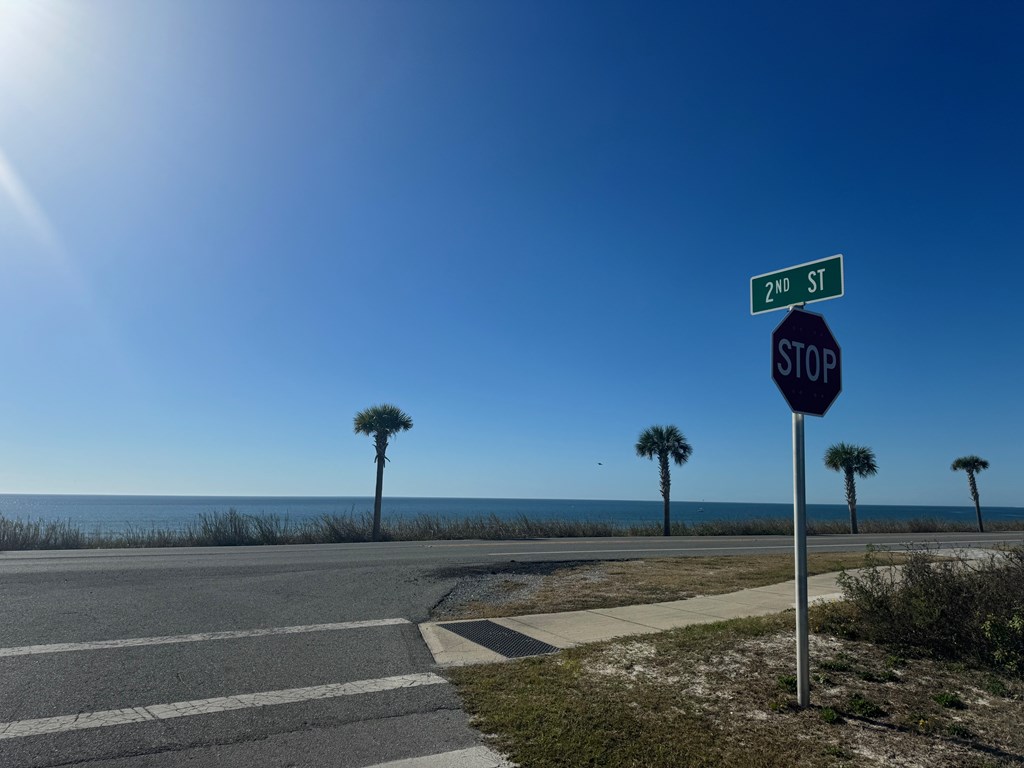 180 Florida Ave, 32456