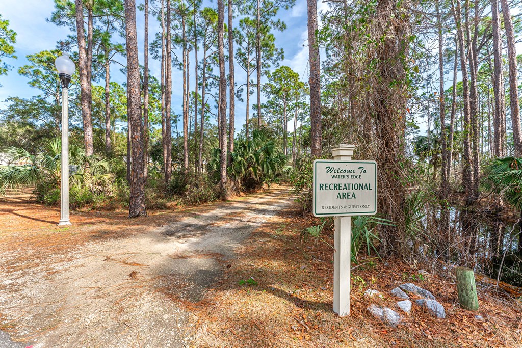 227 Waters Edge Dr, 32456