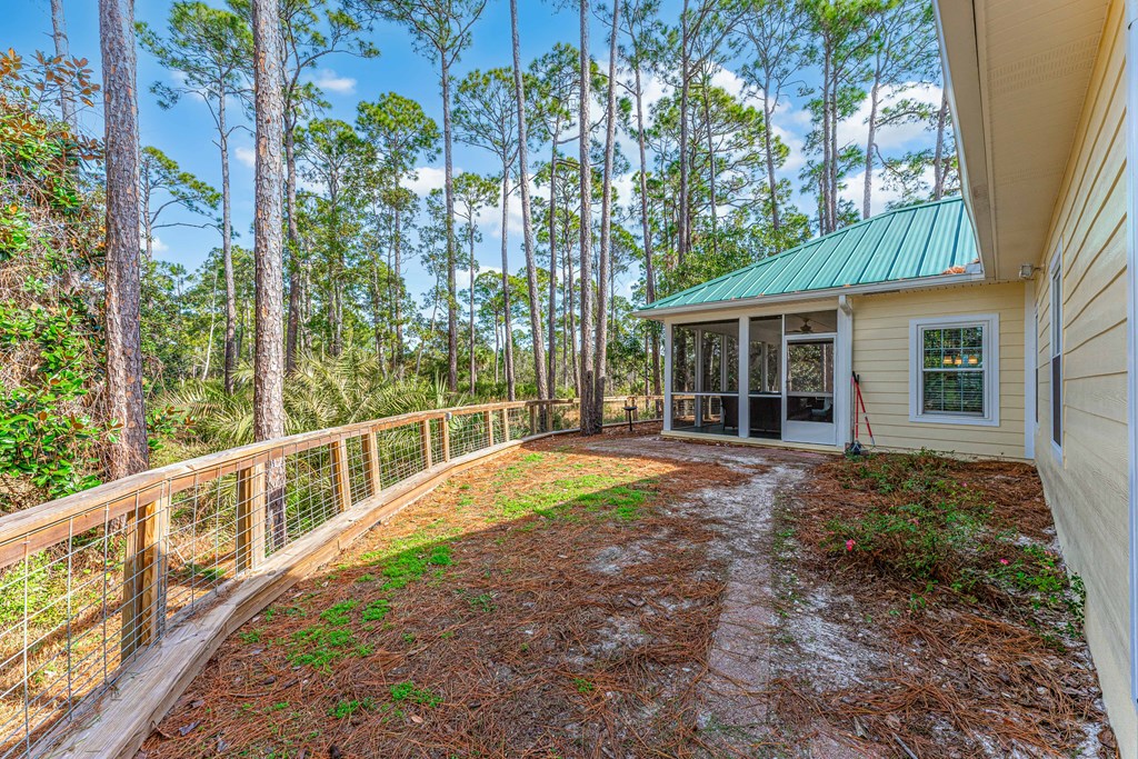 227 Waters Edge Dr, 32456
