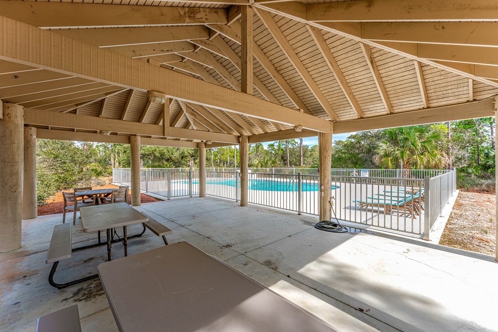 227 Waters Edge Dr, 32456