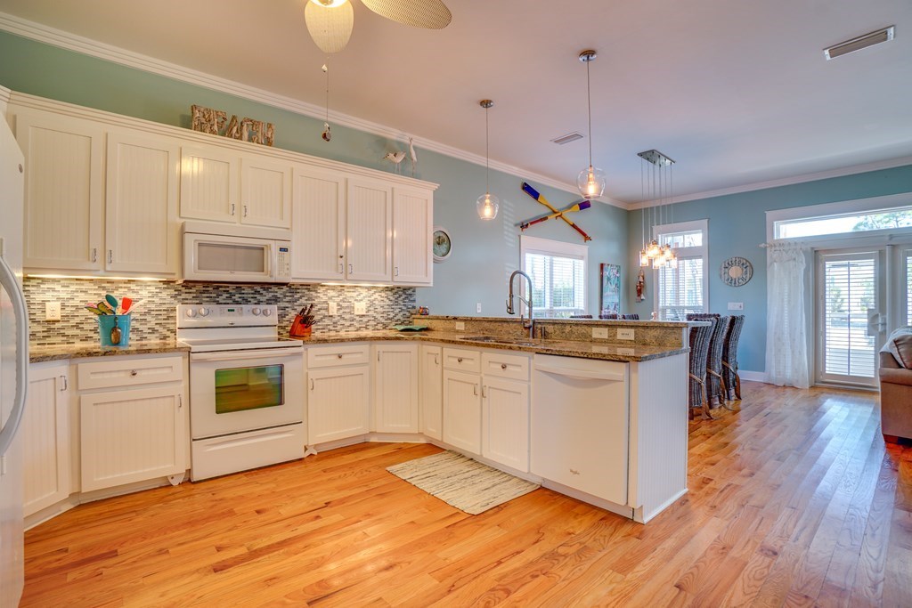 335 Cord Grass Way, 32456