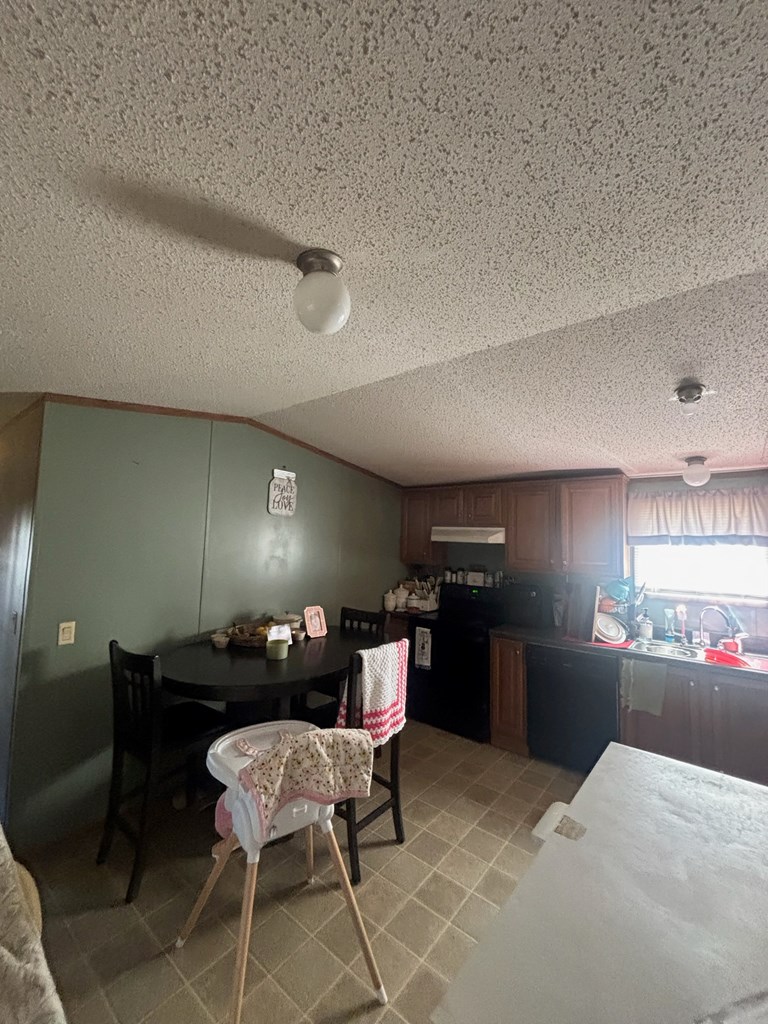 301 Settlers Ridge Dr, 32465