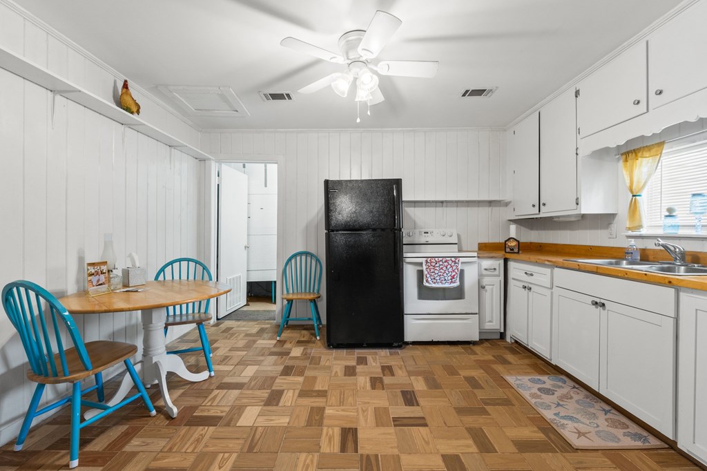 159 S Murphy Rd, 32456