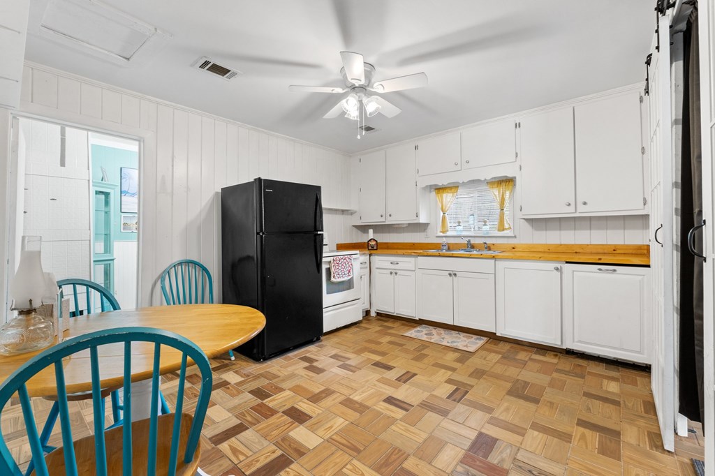 159 S Murphy Rd, 32456