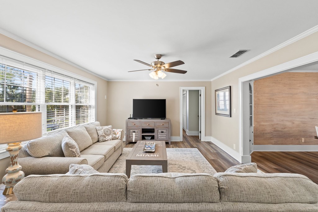 214 8th St, Port St. Joe 32456