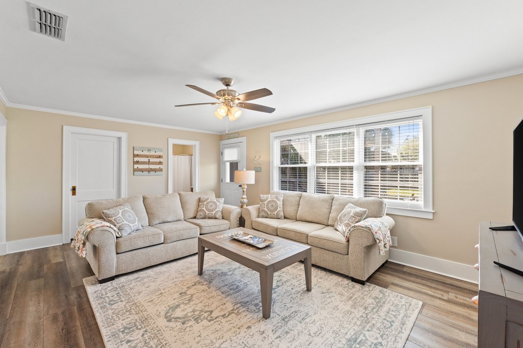 214 8th St, Port St. Joe 32456