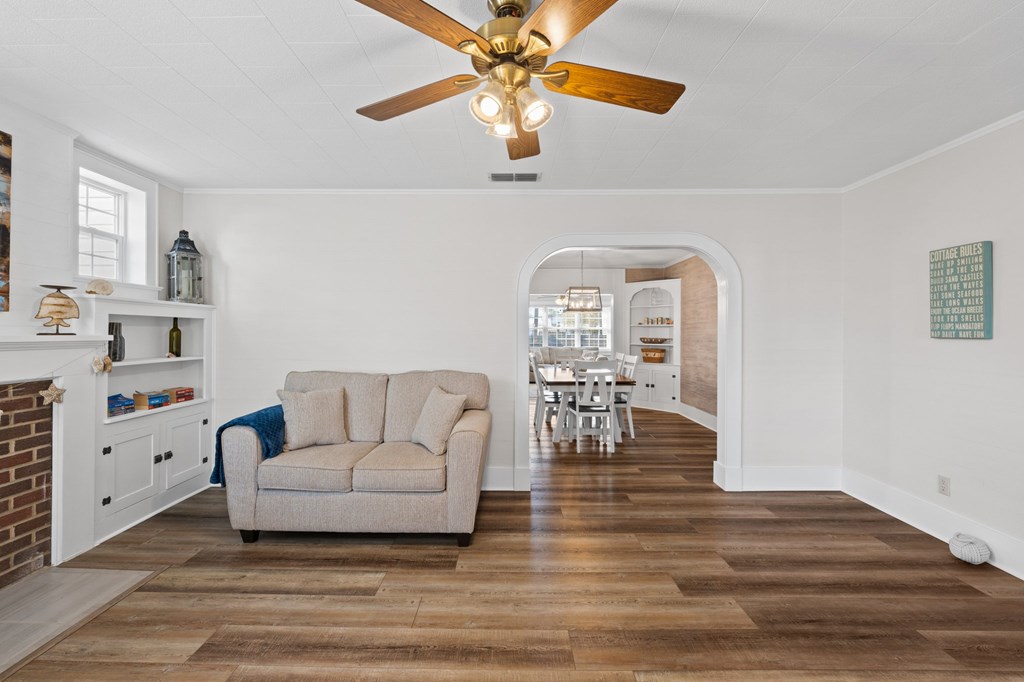 214 8th St, Port St. Joe 32456