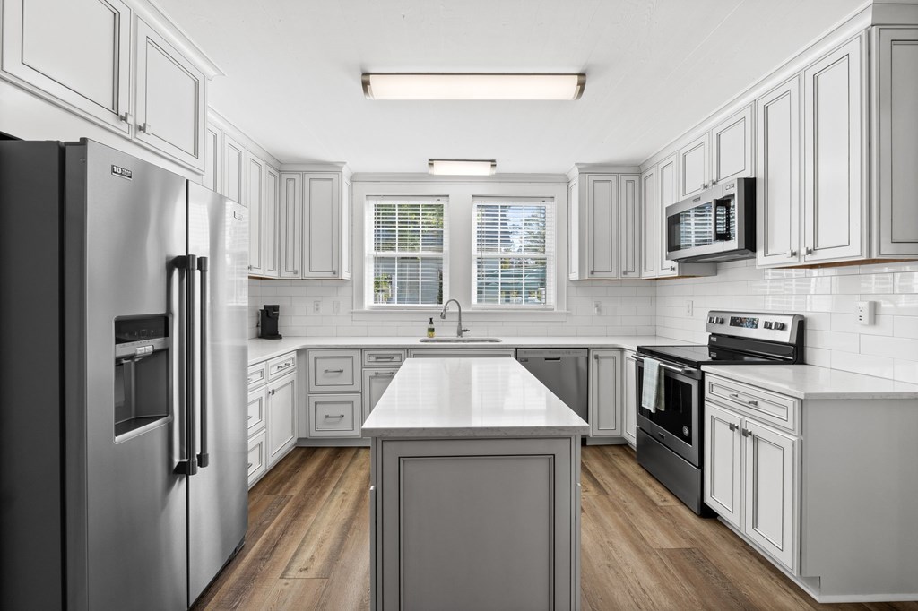 214 8th St, Port St. Joe 32456