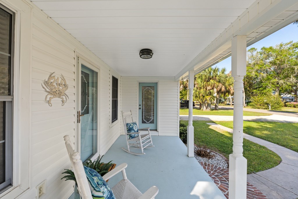 214 8th St, Port St. Joe 32456