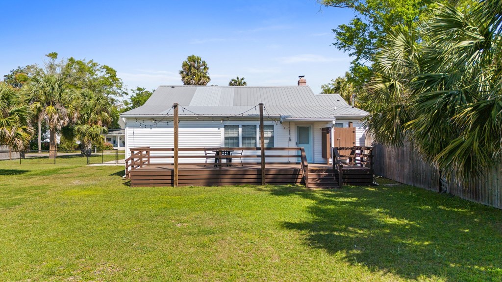 214 8th St, Port St. Joe 32456