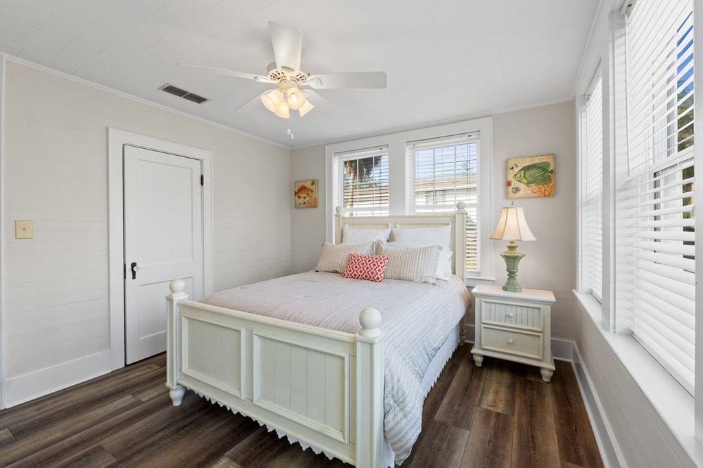 214 8th St, Port St. Joe 32456