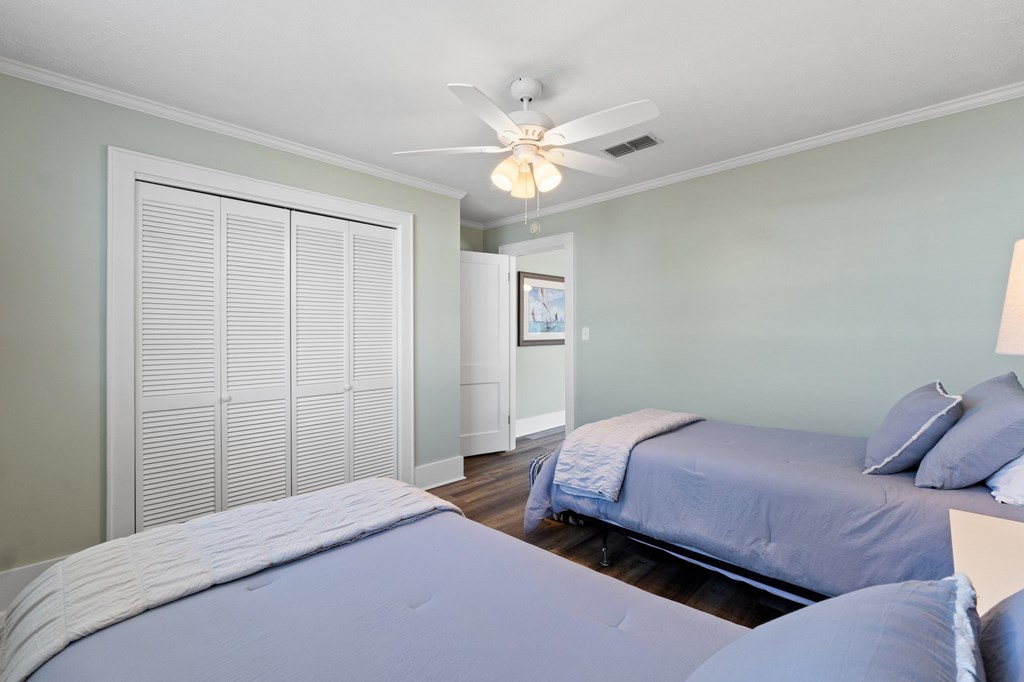214 8th St, Port St. Joe 32456