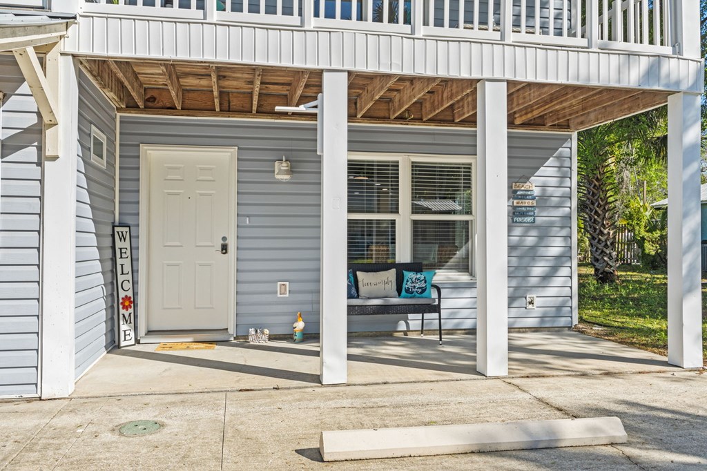 221 8th St # C, Port St. Joe 32456 Unit: C