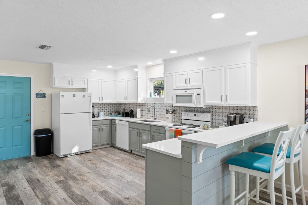 221 8th St # C, Port St. Joe 32456 Unit: C