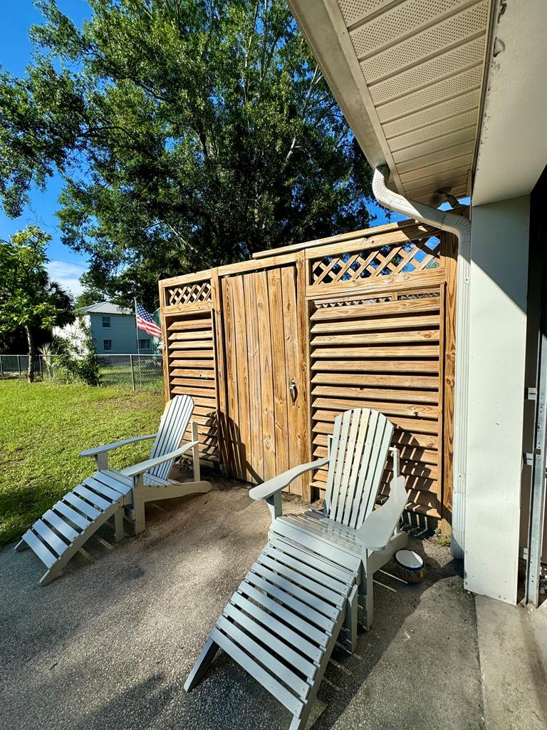 221 8th St # C, Port St. Joe 32456 Unit: C