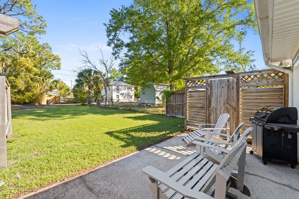 221 8th St # C, Port St. Joe 32456 Unit: C