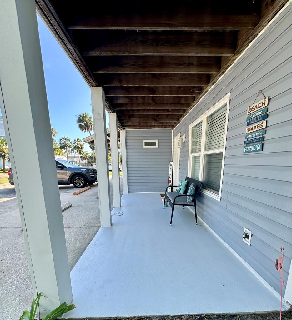 221 8th St # C, Port St. Joe 32456 Unit: C