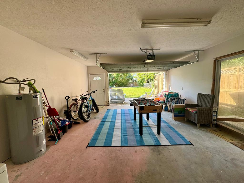 221 8th St # C, Port St. Joe 32456 Unit: C