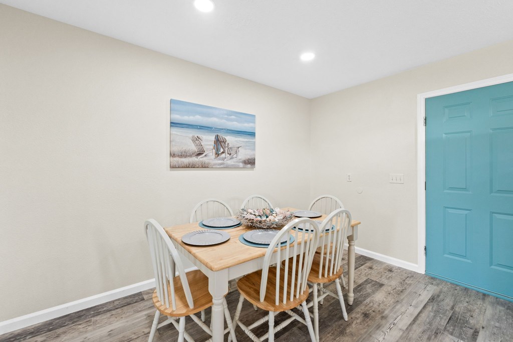 221 8th St # C, Port St. Joe 32456 Unit: C