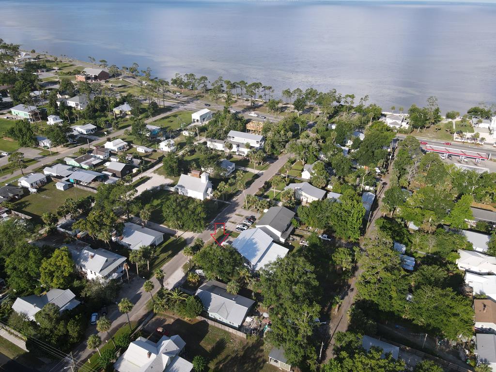 221 8th St # C, Port St. Joe 32456 Unit: C