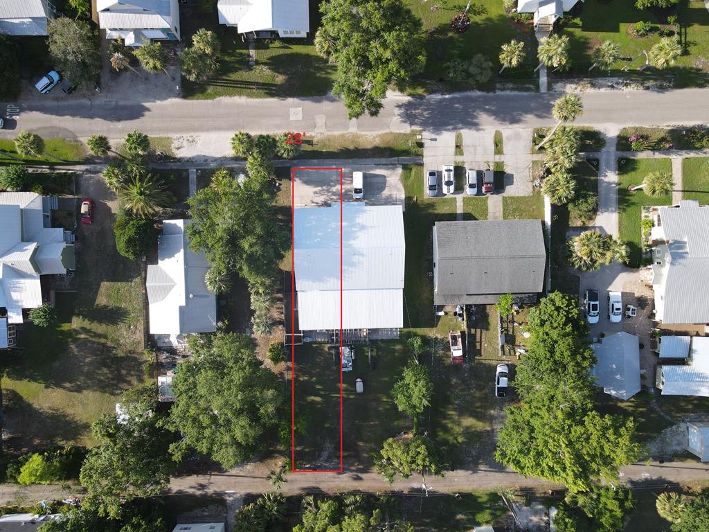 221 8th St # C, Port St. Joe 32456 Unit: C